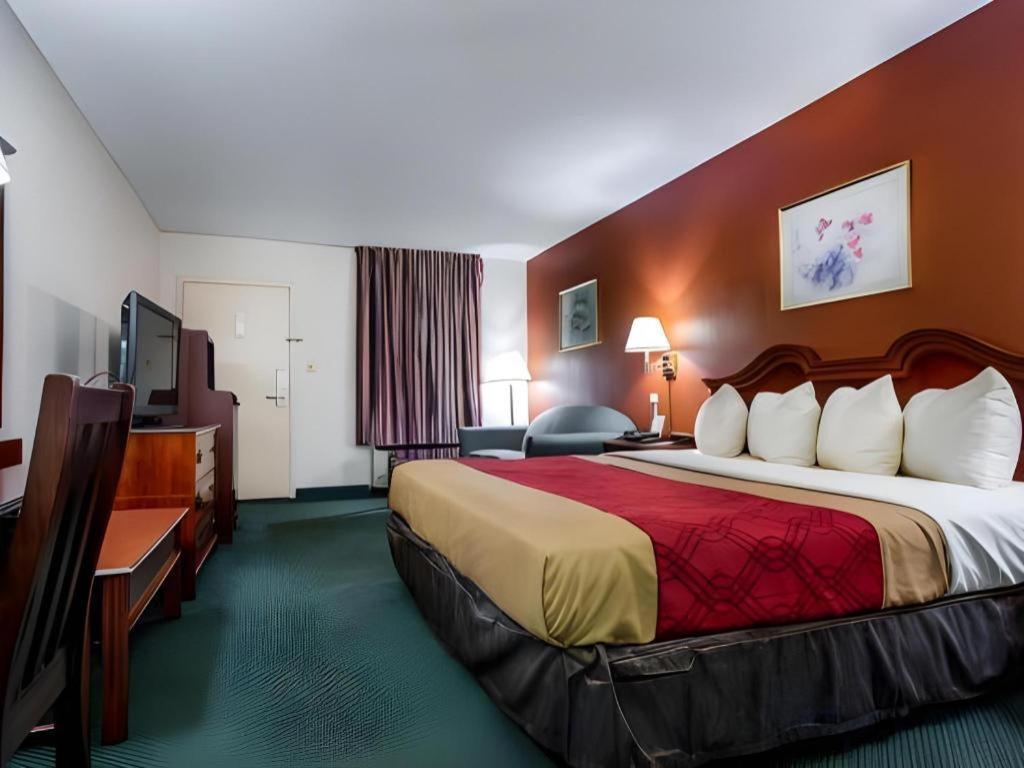 Econo Lodge South Garner Ngoại thất bức ảnh