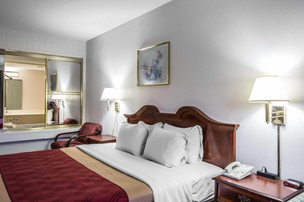 Econo Lodge South Garner Ngoại thất bức ảnh