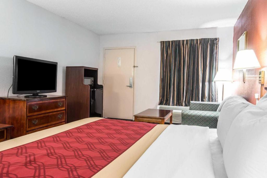 Econo Lodge South Garner Ngoại thất bức ảnh