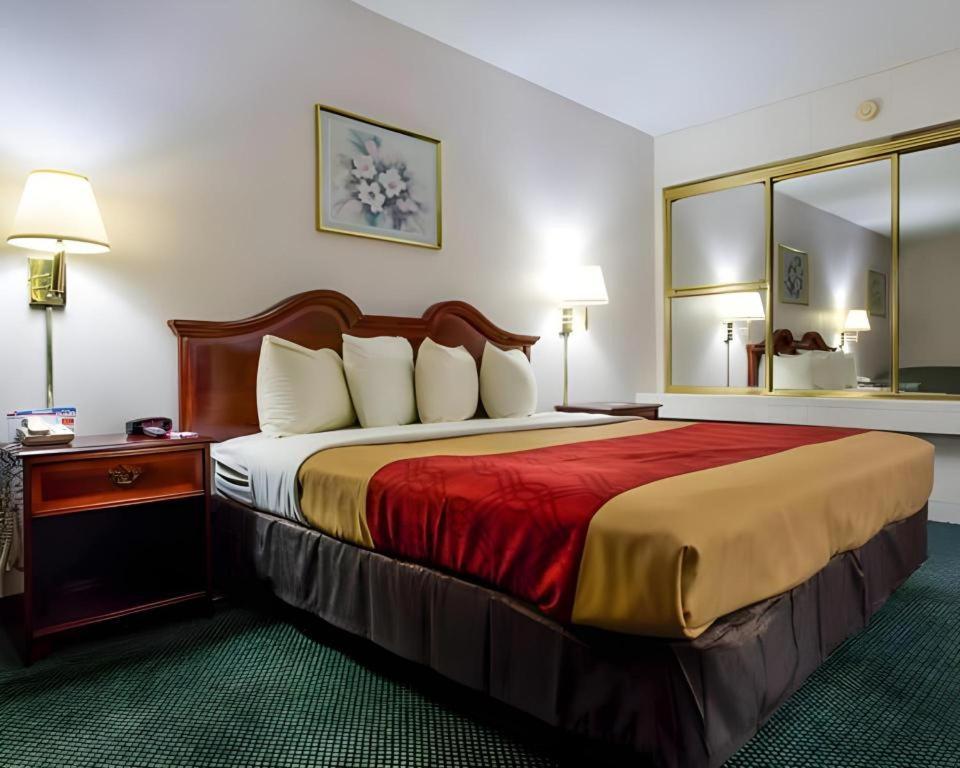 Econo Lodge South Garner Ngoại thất bức ảnh